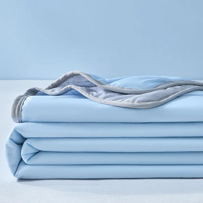 CoolBed™ Kølende sommerdyne — Sov køligt. Komfortabelt under dynen.